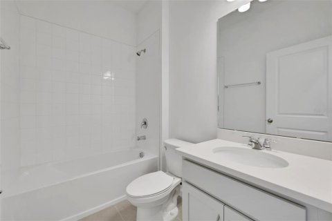 House in Tavares, Florida 4 bedrooms, 163.32 sq.m. № 2388086 - photo 30