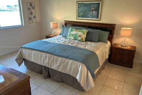 Купить кондоминиум в Тамарак, Флорида 2 спальни, 118.45м2, № 1839698 - фото 10