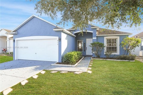 House in Davenport, Florida 5 bedrooms, 173.08 sq.m. № 2001924