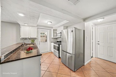 House in Port Richey, Florida 3 bedrooms, 141.03 sq.m. № 2207488 - photo 16