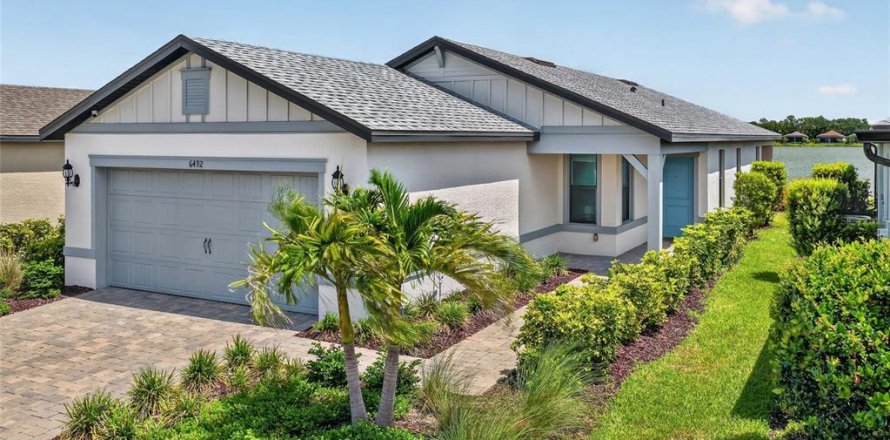 Villa ou maison à Sarasota, Floride 4 chambres, 147.81 m2 № 2138355