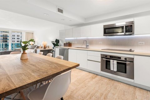 Снять в аренду кондоминиум в Майами-Бич, Флорида 1 спальня, 80.45м2, № 2022957 - фото 15