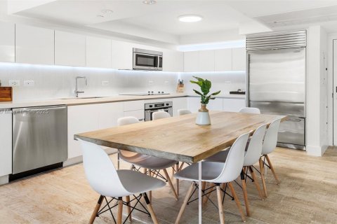 Снять в аренду кондоминиум в Майами-Бич, Флорида 1 спальня, 80.45м2, № 2022957 - фото 4