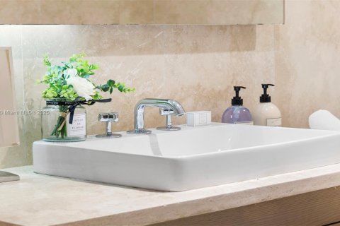 Снять в аренду кондоминиум в Майами-Бич, Флорида 1 спальня, 80.45м2, № 2022957 - фото 23