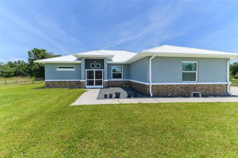 Villa ou maison à Punta Gorda, Floride 4 chambres, 184.78 m2 № 2109772