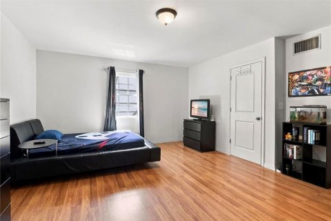 Villa ou maison à vendre à Kissimmee, Floride: 3 chambres, 229.28 m2 № 2419371 - photo 19