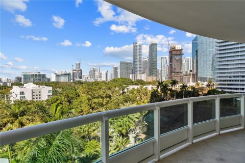 Снять в аренду кондоминиум в Майами, Флорида 3 спальни, 294.5м2, № 2051414 - фото 28