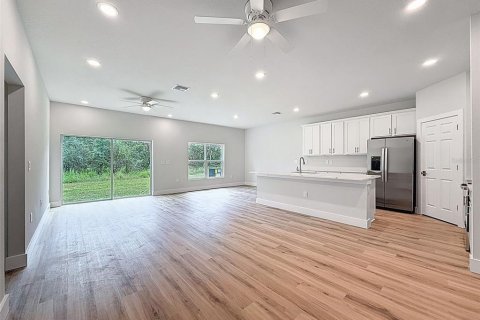 Commercial property in Homosassa, Florida 6 bedrooms, 335.38 sq.m. № 1901521 - photo 12