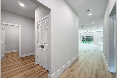 Commercial property in Homosassa, Florida 6 bedrooms, 335.38 sq.m. № 1901521 - photo 9