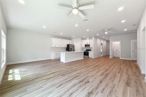 Commercial property in Homosassa, Florida 6 bedrooms, 335.38 sq.m. № 1901521 - photo 10