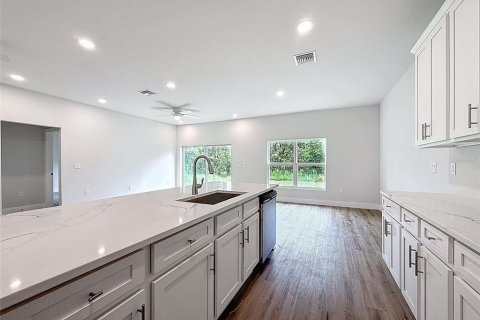 Commercial property in Homosassa, Florida 6 bedrooms, 335.38 sq.m. № 1901521 - photo 15