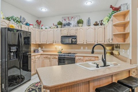 Condominio en venta en Plant City, Florida, 3 dormitorios, 198.07 m2 № 2095271 - foto 9