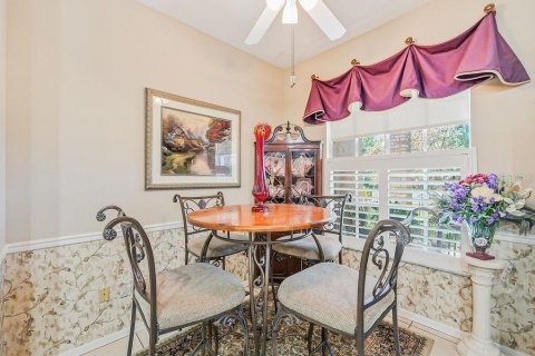 Condominio en venta en Plant City, Florida, 3 dormitorios, 198.07 m2 № 2095271 - foto 13