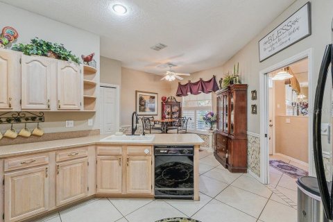 Condominio en venta en Plant City, Florida, 3 dormitorios, 198.07 m2 № 2095271 - foto 10