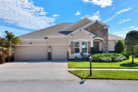 Casa en Winter Haven, Florida 4 dormitorios, 248.23 m2 № 2108288