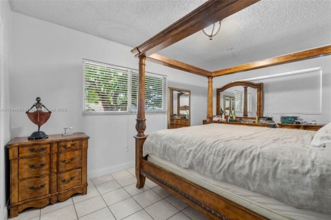 Villa ou maison à vendre à Miami, Floride: 4 chambres, 86.58 m2 № 1868522 - photo 19