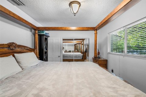 Villa ou maison à vendre à Miami, Floride: 4 chambres, 86.58 m2 № 1868522 - photo 20