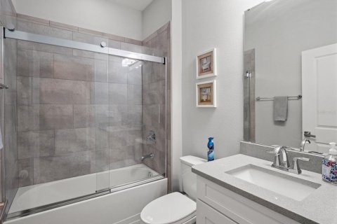 Villa ou maison à vendre à Orlando, Floride: 4 chambres, 255.3 m2 № 2388955 - photo 4