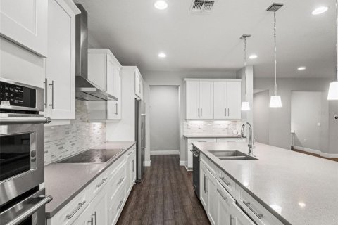 Villa ou maison à vendre à Orlando, Floride: 4 chambres, 255.3 m2 № 2388955 - photo 15