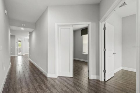 Villa ou maison à vendre à Orlando, Floride: 4 chambres, 255.3 m2 № 2388955 - photo 5