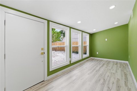 House in Gulfport, Florida 2 bedrooms, 61.5 sq.m. № 2117207 - photo 24