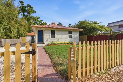 House in Gulfport, Florida 2 bedrooms, 61.5 sq.m. № 2117207 - photo 7