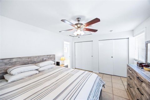 Casa en venta en Saint Petersburg, Florida, 3 dormitorios, 113.99 m2 № 1906676 - foto 11
