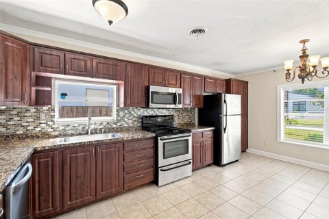 Casa en venta en Tampa, Florida, 3 dormitorios, 141.86 m2 № 2314525 - foto 10