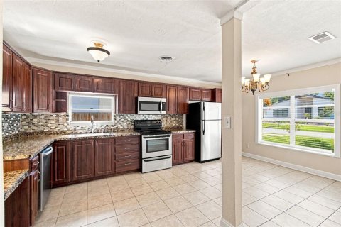 Casa en venta en Tampa, Florida, 3 dormitorios, 141.86 m2 № 2314525 - foto 7