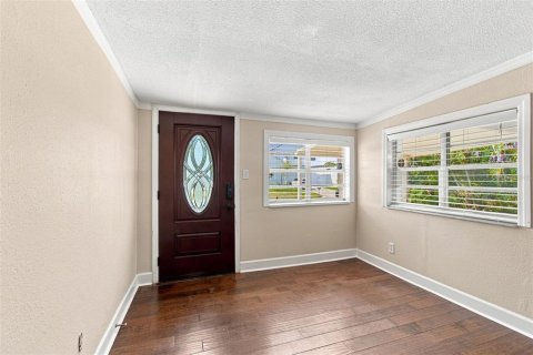 Casa en venta en Tampa, Florida, 3 dormitorios, 141.86 m2 № 2314525 - foto 3