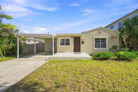 Villa ou maison à Tampa, Floride 3 chambres, 141.86 m2 № 2314525