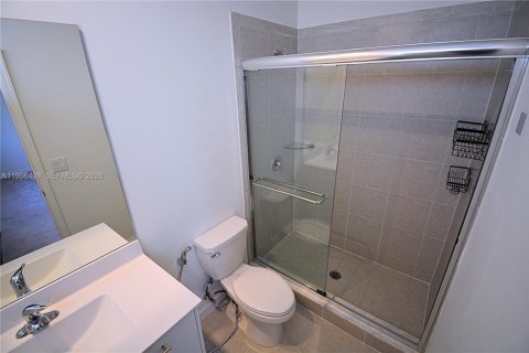 Villa ou maison à louer à Miami, Floride: 3 chambres, 137.77 m2 № 2064425 - photo 21
