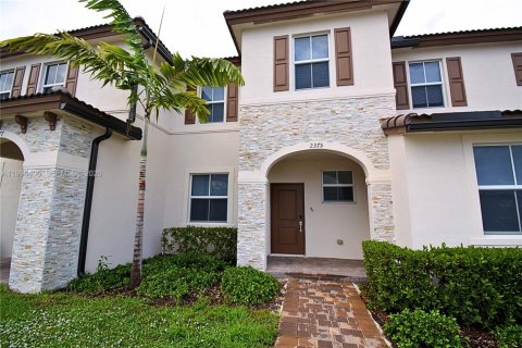 Villa ou maison à Miami, Floride 3 chambres, 137.77 m2 № 2064425