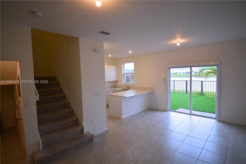 Villa ou maison à louer à Miami, Floride: 3 chambres, 137.77 m2 № 2064425 - photo 2