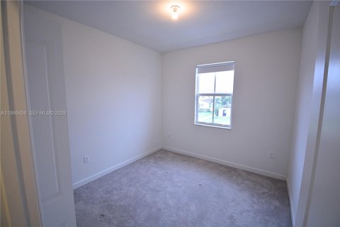 Villa ou maison à louer à Miami, Floride: 3 chambres, 137.77 m2 № 2064425 - photo 30