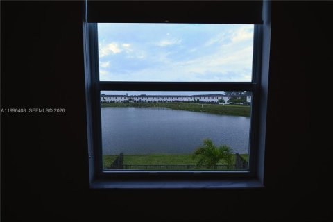 Villa ou maison à louer à Miami, Floride: 3 chambres, 137.77 m2 № 2064425 - photo 25