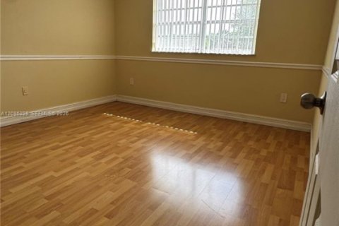 Villa ou maison à louer à Homestead, Floride: 3 chambres, 122.72 m2 № 2367866 - photo 9