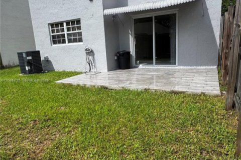 Villa ou maison à louer à Homestead, Floride: 3 chambres, 122.72 m2 № 2367866 - photo 18