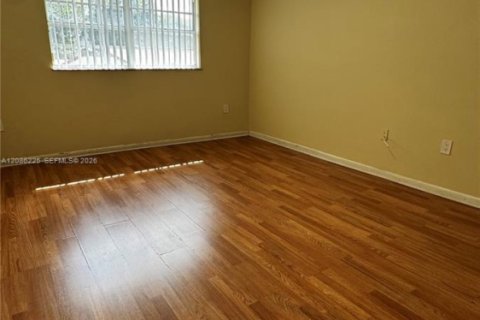 Villa ou maison à louer à Homestead, Floride: 3 chambres, 122.72 m2 № 2367866 - photo 8