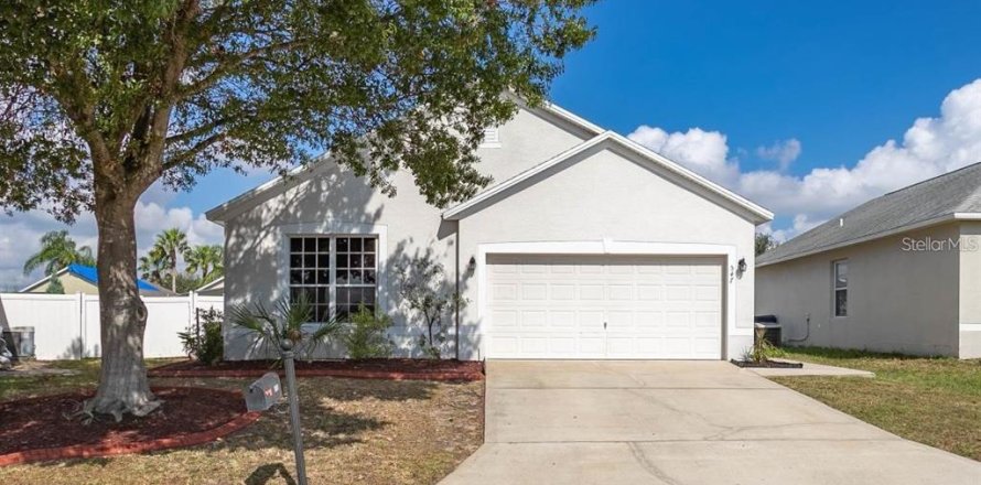 Casa en Davenport, Florida 3 dormitorios, 121.7 m2 № 1911058