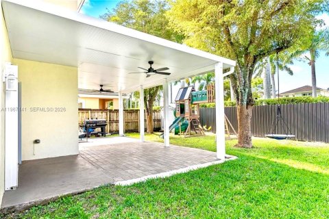 Villa ou maison à vendre à Homestead, Floride: 4 chambres, 163.69 m2 № 2081369 - photo 12