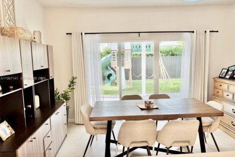 Villa ou maison à vendre à Homestead, Floride: 4 chambres, 163.69 m2 № 2081369 - photo 21