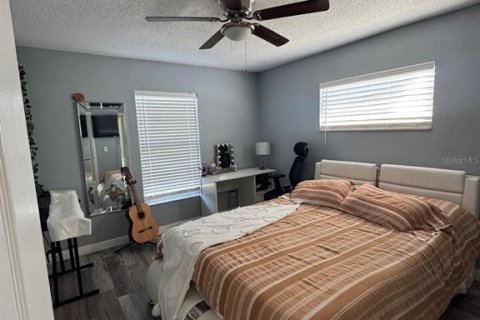 Villa ou maison à louer à Kissimmee, Floride: 3 chambres, 173.17 m2 № 2426021 - photo 14