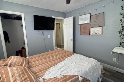 Villa ou maison à louer à Kissimmee, Floride: 3 chambres, 173.17 m2 № 2426021 - photo 15
