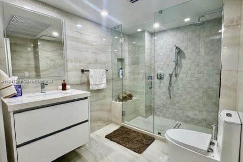 Copropriété à vendre à Bal Harbour, Floride: 2 chambres, 128.95 m2 № 2004031 - photo 16