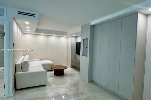 Copropriété à vendre à Bal Harbour, Floride: 2 chambres, 128.95 m2 № 2004031 - photo 9