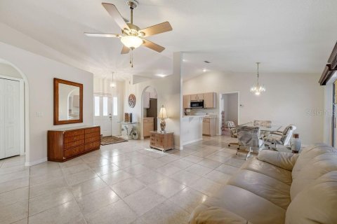 Villa ou maison à vendre à Palm Coast, Floride: 3 chambres, 131.64 m2 № 2144779 - photo 28