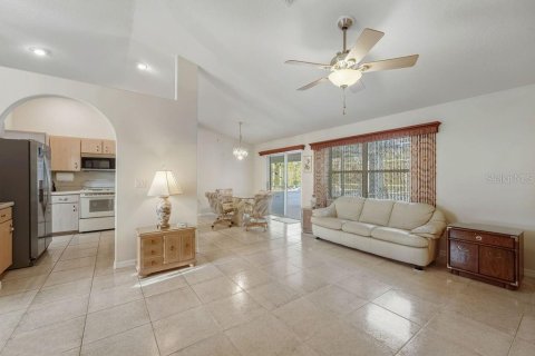 Villa ou maison à vendre à Palm Coast, Floride: 3 chambres, 131.64 m2 № 2144779 - photo 6