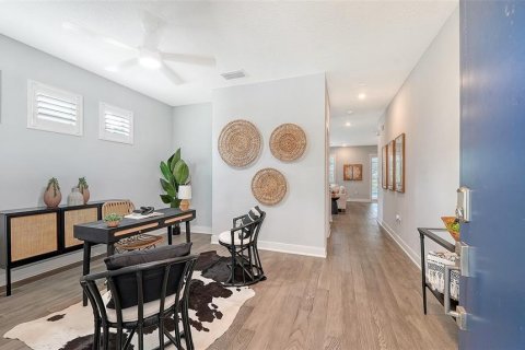 House in Sarasota, Florida 4 bedrooms, 223.8 sq.m. № 2151980 - photo 4