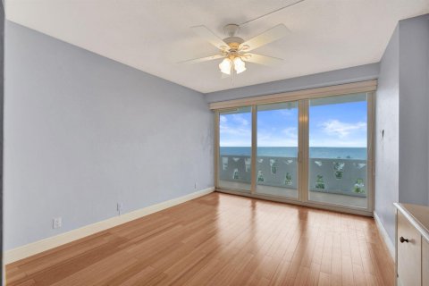 Condo in Fort Lauderdale, Florida, 2 bedrooms  № 2406207 - photo 21